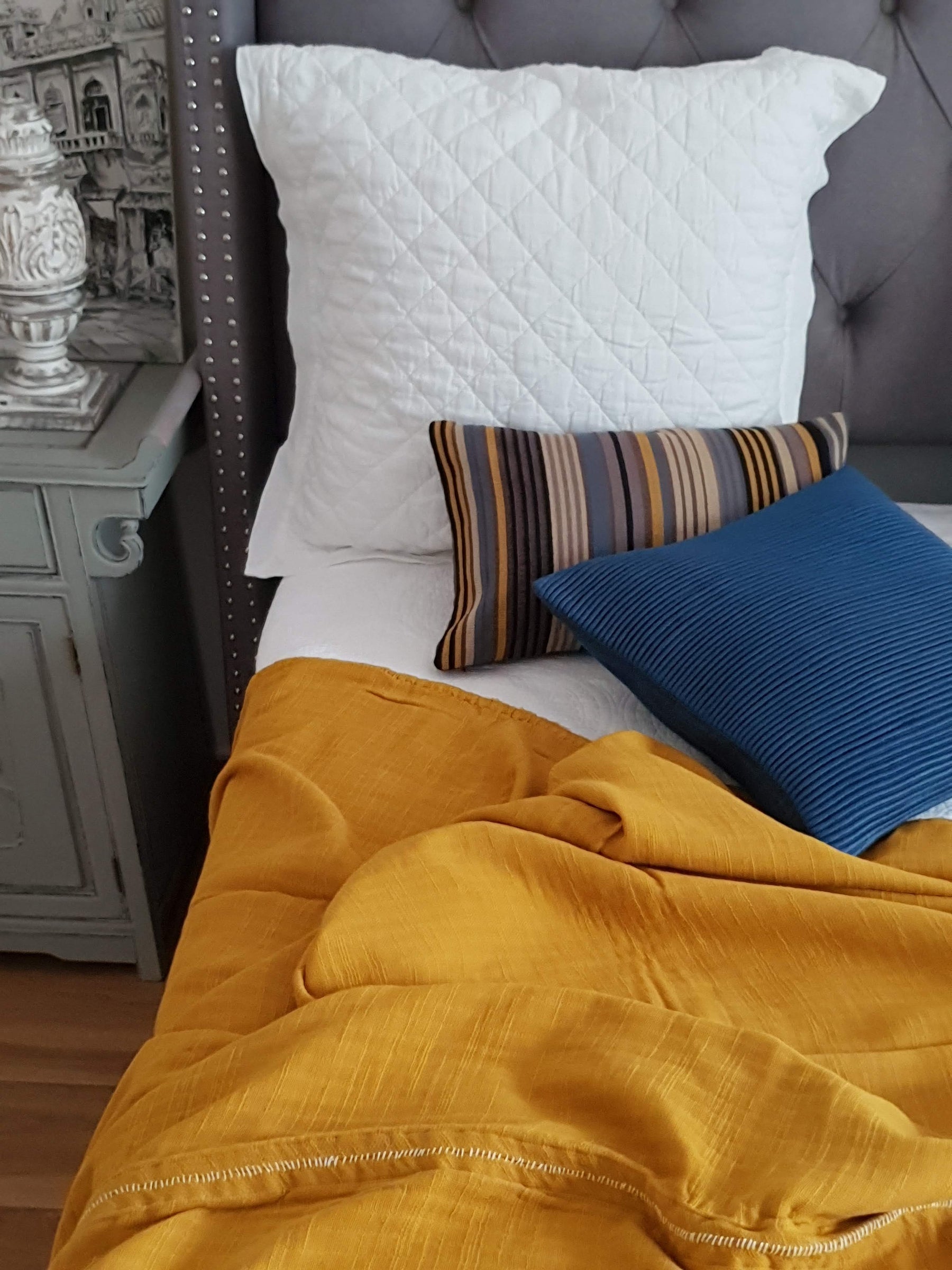 DISTRESSED COTTON THROW BLANKET- MUSTARD