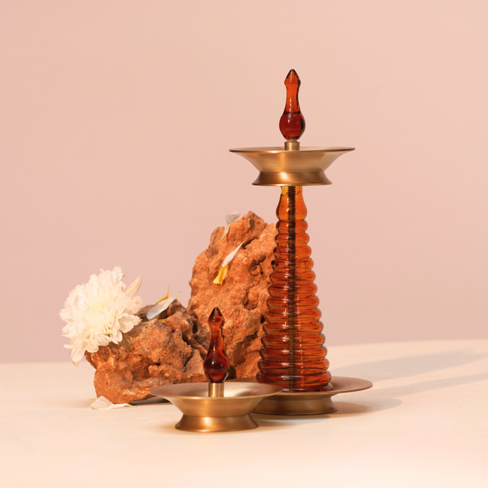 Amber glass Nilavilakku oil lamps gift box – set of 2