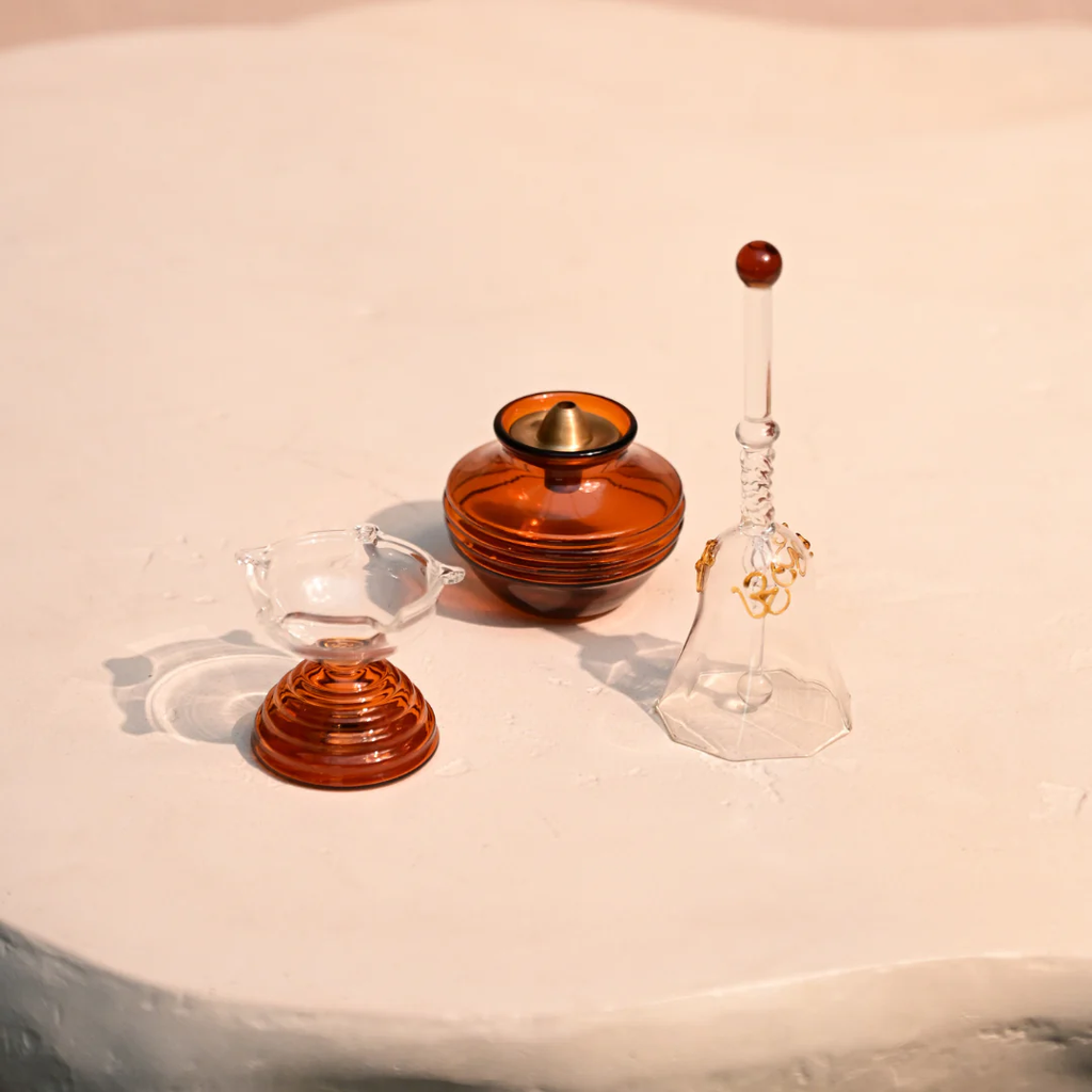 Amber Festive Gift Box - Glass Oil Lamps, Jars & Bell Gift Box - Set of 5