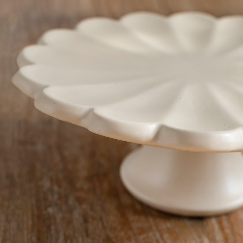 Zahra Ceramic Cake Stand
