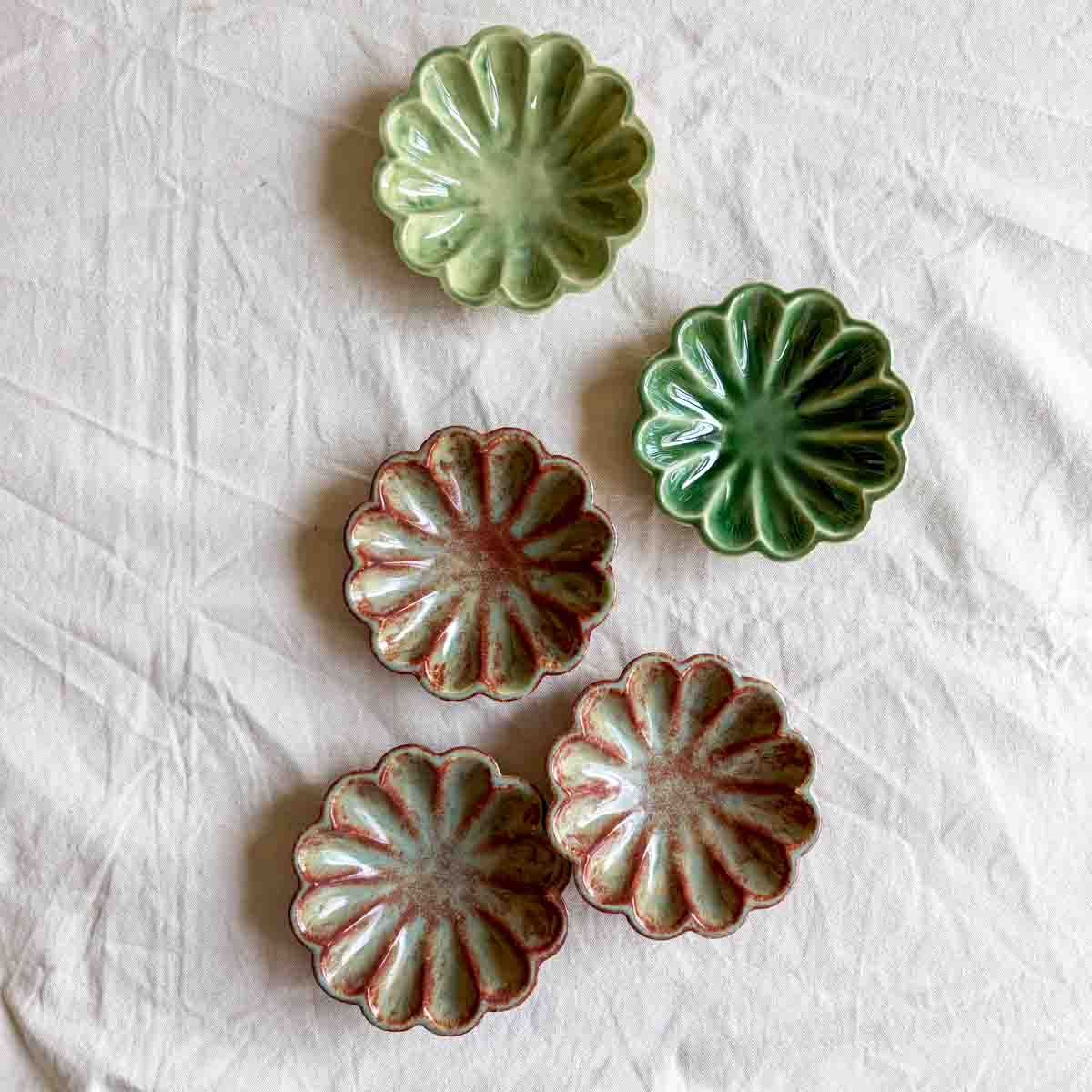 Petal Bowl - Handcrafted Stoneware Bowl