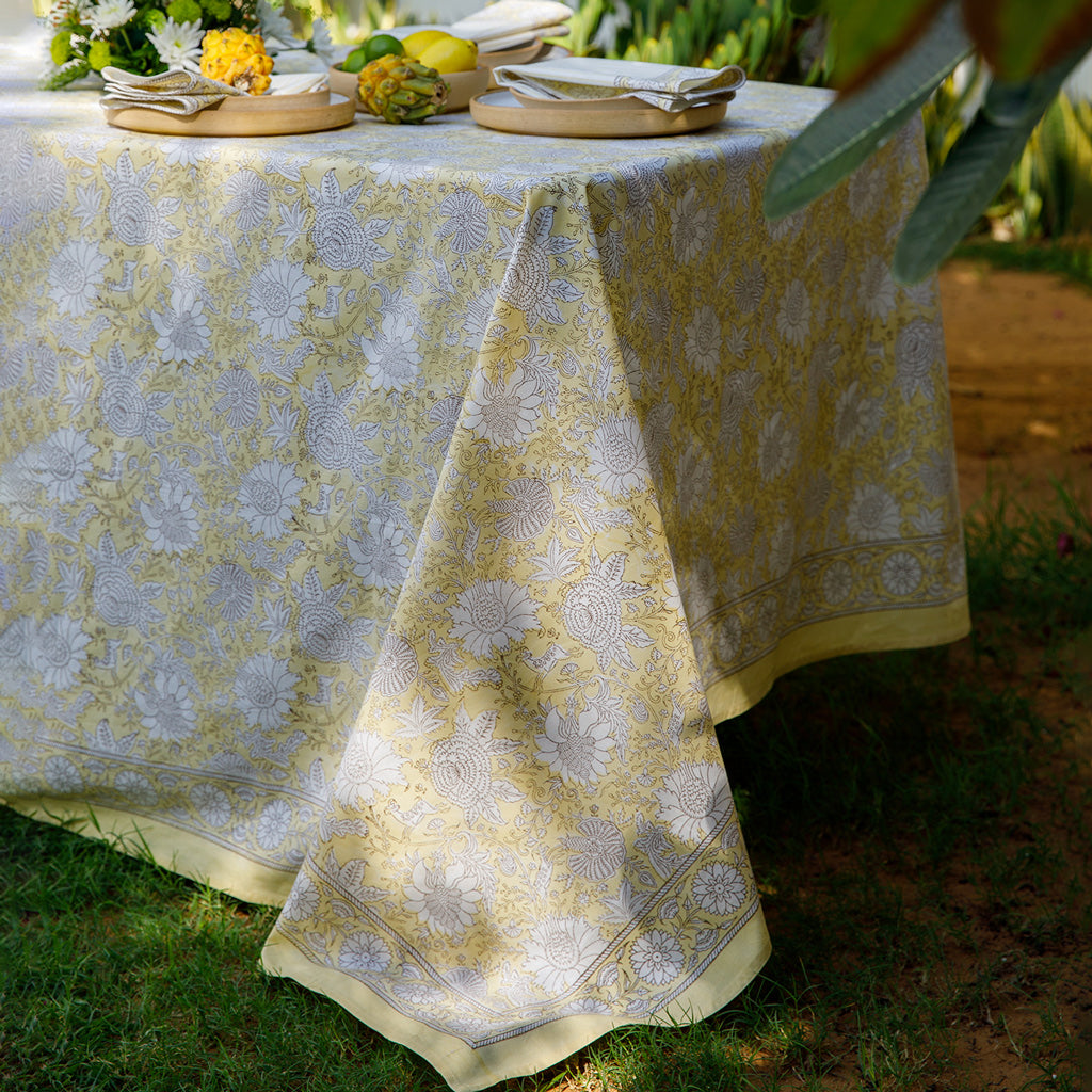 Hayat Block Printed Tablecloth & Napkins Set