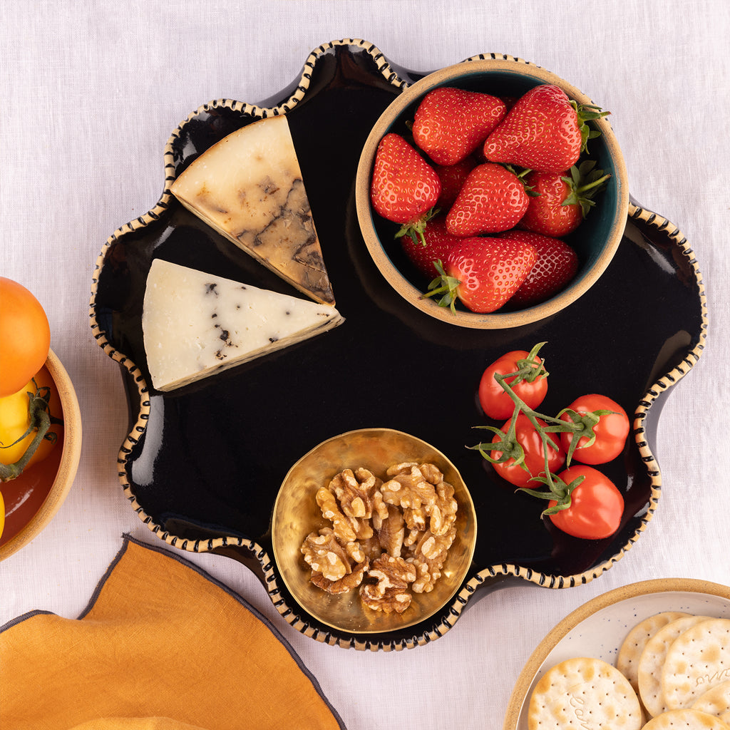 Black Cheese Board & Knife Set