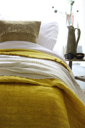CHECKBOX BEDCOVER MUSTARD