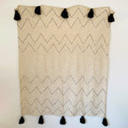 بطانية ياسمين طبيعية / سوداء